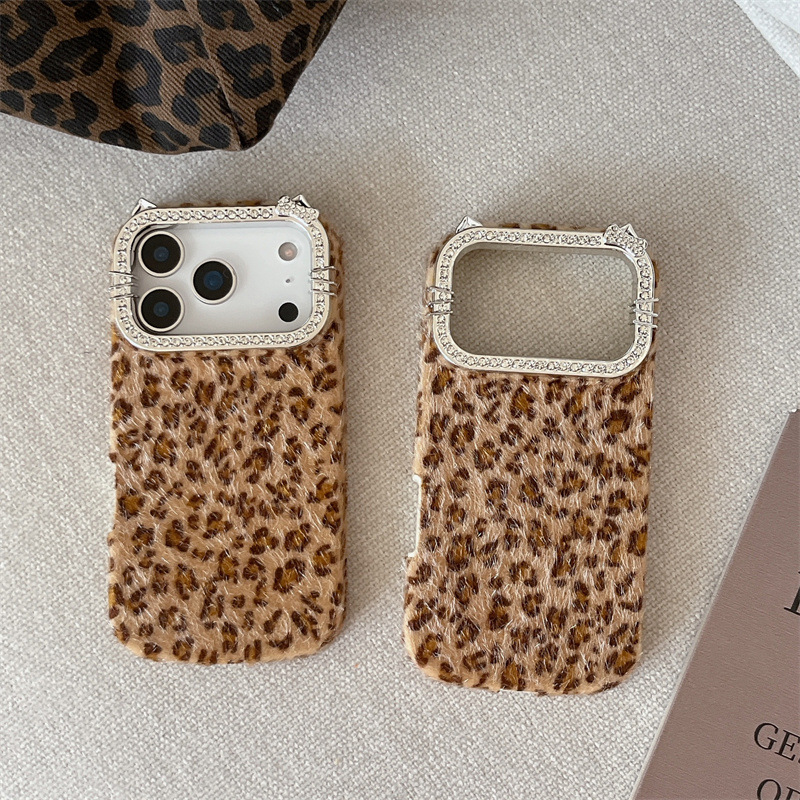 Luxury diamond-encrusted leopa - огляд і ціна Phone Cases Apple